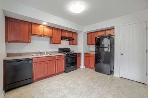 5165 Kincaid St, Pittsburgh, PA 15224-1249