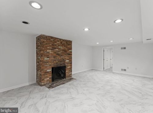 916 Capitol St, Washington DC 20003-1533 exterior