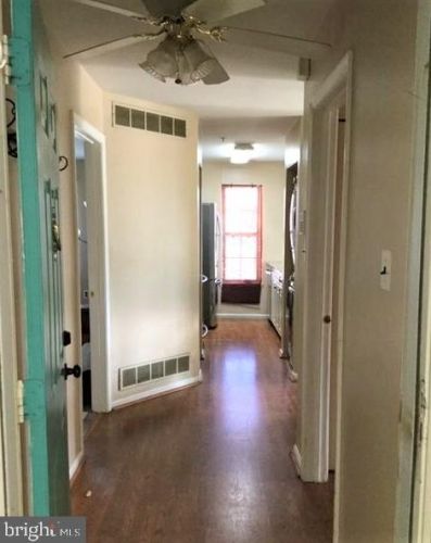 511 Ashton Ln, New Castle DE  19720-3960 exterior