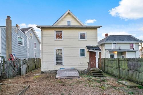 53 Fort Point St, Norwalk CT 06855-1212 exterior