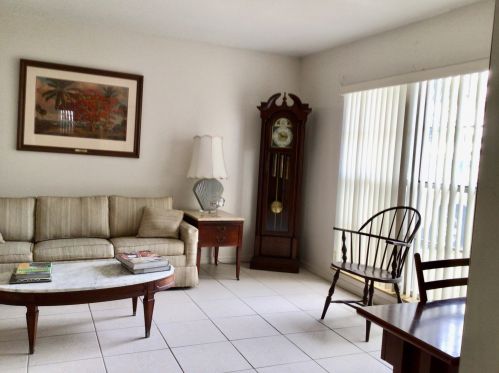 2003 Esplanade Ave, Fort Pierce, FL 34982-5646