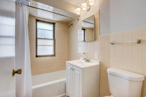 117 65, Milwaukee WI 53213-4018 exterior