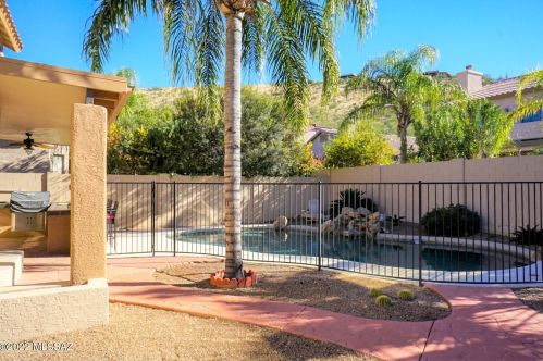 7724 Mcgee Mountain Rd, Tucson AZ 85750-7406 exterior