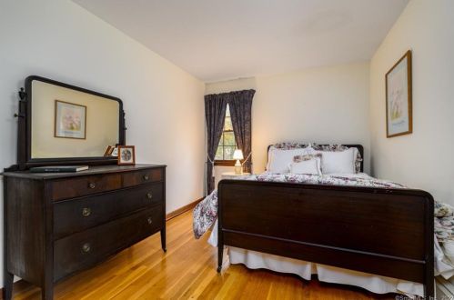 109 Holmes Rd, Ridgefield CT 06877-4304 exterior