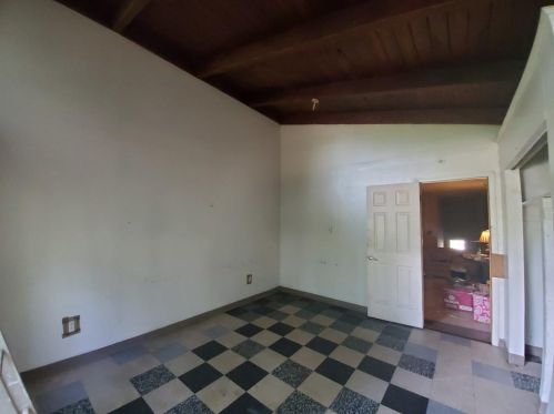 3929 Green Oak Dr, Atlanta, GA 30340-2613