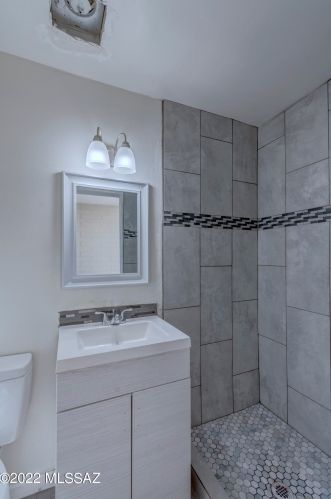 5852 30 St, Tucson AZ 85713-3606 exterior