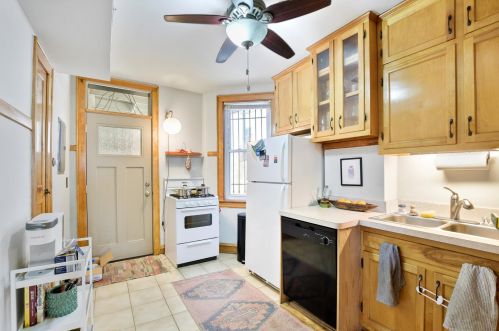 1702 Wolcott Ave, Chicago IL 60636-2126 exterior