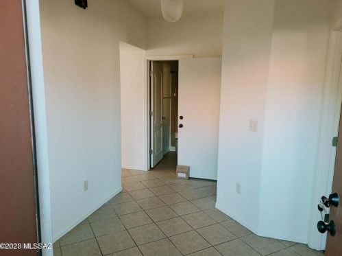 2292 Calle Los Marmoles, Tucson AZ  85706-3807 exterior