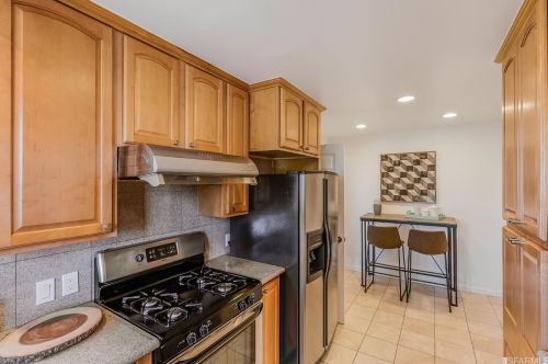 79 Ln Prenda, Millbrae CA 94030-2119 exterior