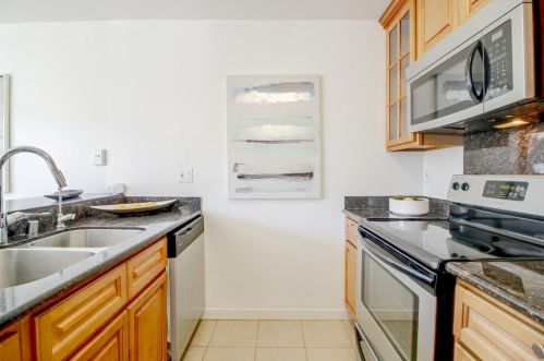 4784 Raspberry Pl, San Jose, CA 95129-1935