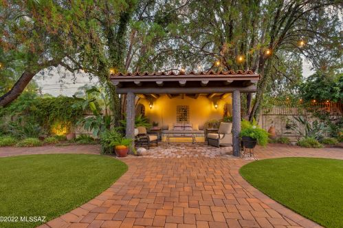 2100 4 St, Tucson AZ 85705-7806 exterior