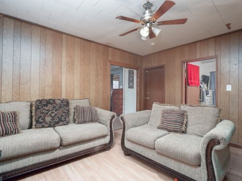 71 Fox St, Worcester MA 01604-4333 exterior