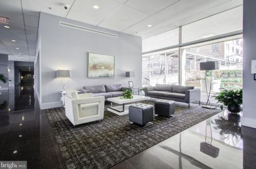 355 I St, Washington DC  20024-4230 exterior