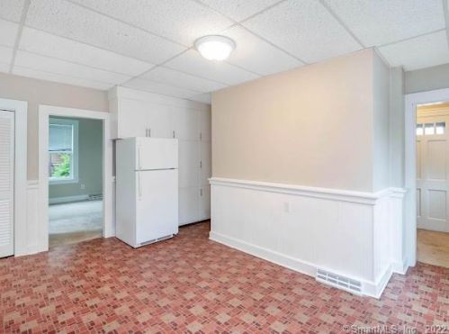 198 Elm St, Wallingford CT 06492-3229 exterior