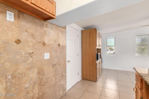 2638 47 Dr, Phoenix AZ 85031-1407 exterior