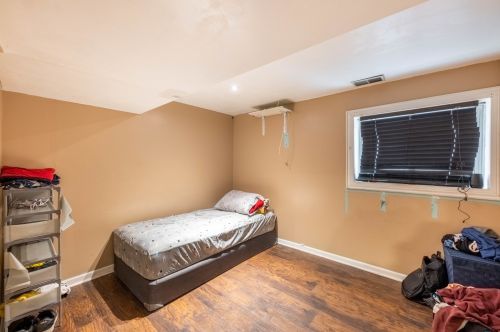 5643 California, Chicago IL 60659-4815 exterior