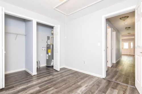 2410 Columbus Dr, Tampa FL  33605-2806 exterior