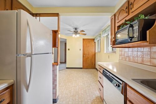 3328 Recker Dr, Pittsburgh PA 15227-4248 exterior