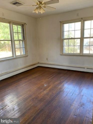 436 Northwest Dr, Silver Spring MD 20901-1435 exterior