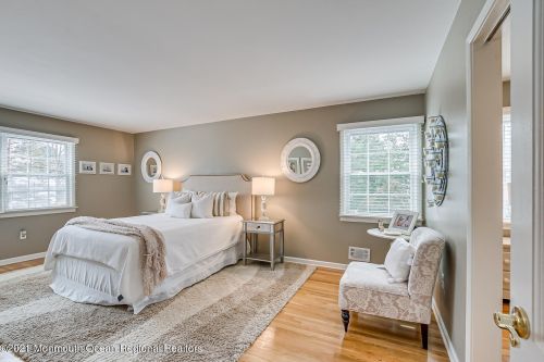 50 Farm Rd, Middletown NJ 07748-3703 exterior