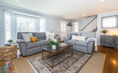 27 Sheridan Ave, Town Center, NJ 07052-2628