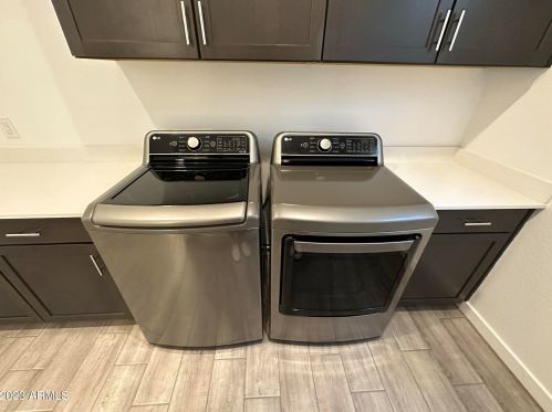 32735 22nd Dr, Phoenix AZ  85085 exterior