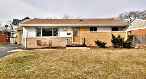 464 Park Ave, Elmhurst, IL 60126-3611