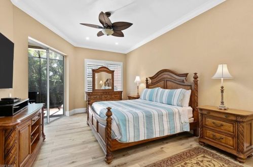 1806 Leamington Ln, Naples FL 34109-1453 exterior