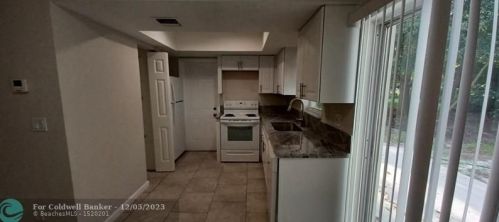 235 Summer Rd, Fort Pierce FL  34983-1730 exterior