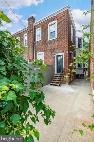 5132 12 St, Philadelphia PA 19123-1103 exterior