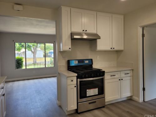 8923 Conway Dr, Riverside CA 92503-2171 exterior