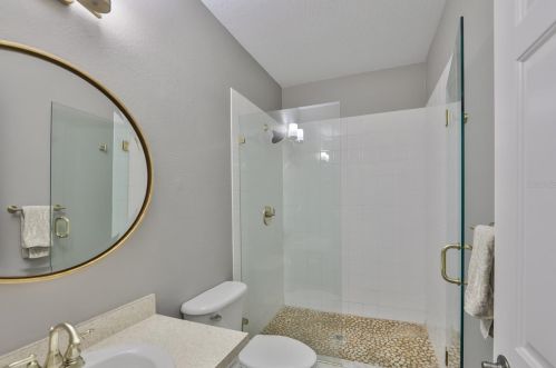 3334 Las Campos Pl, Tampa FL  33611-2967 exterior