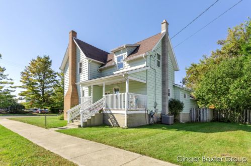 439 River St, Belding, MI 48809-1964