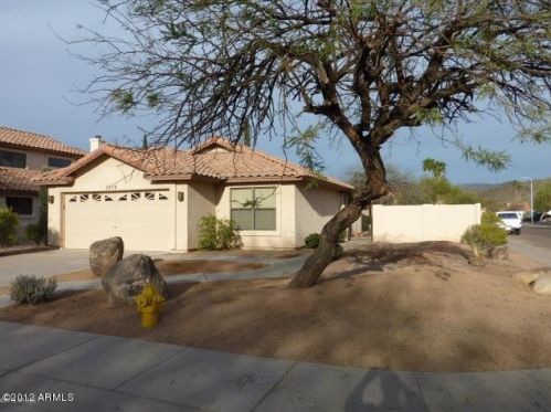 3872 Bighorn Ave, Phoenix AZ  85044-6620 exterior
