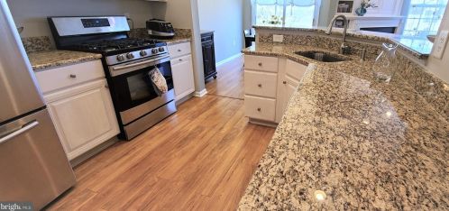 121 Hoover Ave, Princeton NJ 08540-4640 exterior