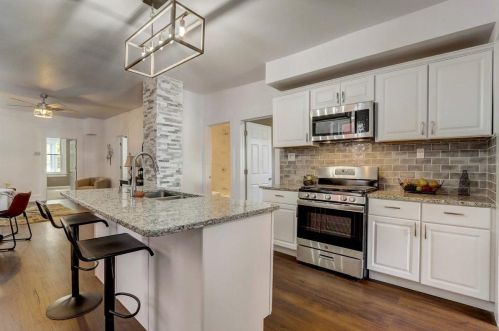 2740 Booth St, Milwaukee WI  53212-2533 exterior