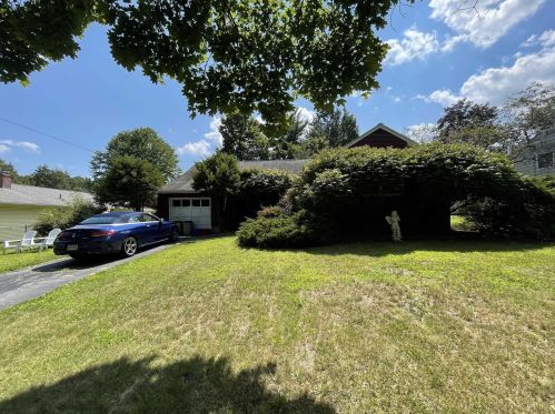 30 Wilmot Ter, Poughkeepsie, NY 12603-4124