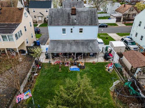 72 Lehigh Ave, Avenel NJ 07001-1840 exterior