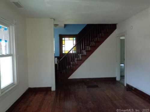 85 Brightwood Ave, Torrington CT 06790-5010 exterior