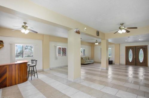 3561 8 Ave, Naples FL 34102-6803 exterior