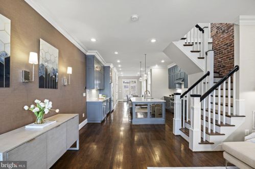 1213 F St, Washington DC  20002-6313 exterior