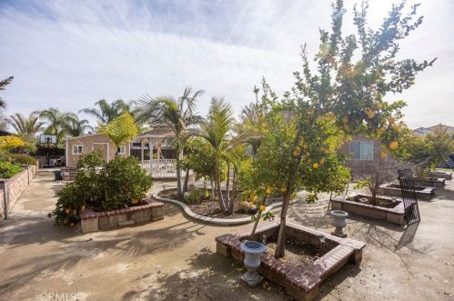 19148 Painted Rock St, Perris CA  92570-6534 exterior