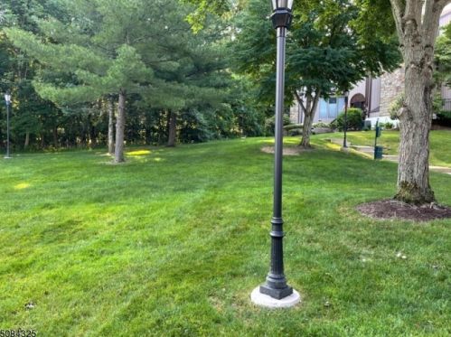 24 Delbarton Ct, Hackettstown NJ  07840-4214 exterior