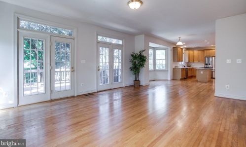 1588 Highland Glen Pl, Mc Lean VA  22101-4159 exterior