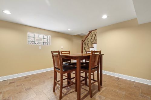 6353 Kilpatrick Ave, Chicago IL 60652-2009 exterior