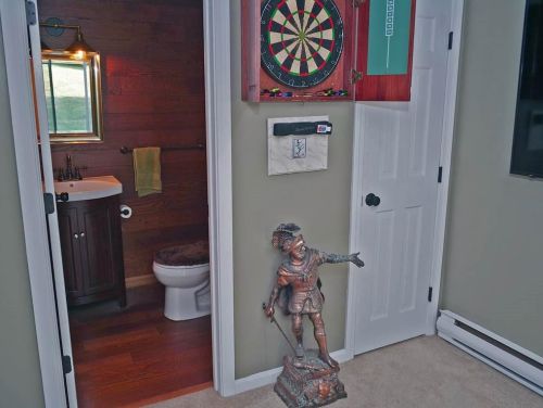 902 Brookhaven Ln, Woonsocket RI 02895-2771 exterior