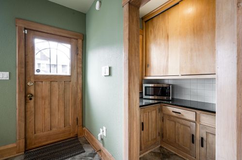 1817 48, Milwaukee WI 53208-1714 exterior