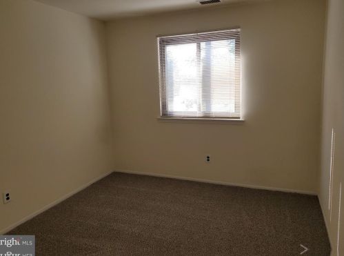 1006 Gum Pl, Huntingdon Valley PA 19006-1716 exterior