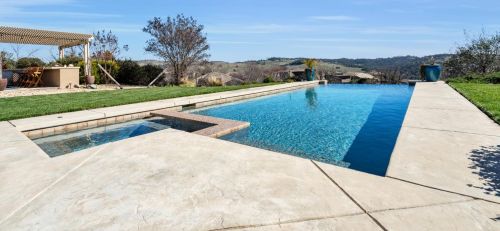 1403 Souza Dr, Folsom CA 95762-7559 exterior