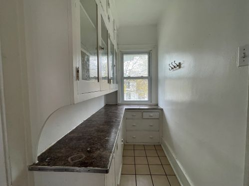 904 Hickory St, Waukegan IL 60085-1939 exterior